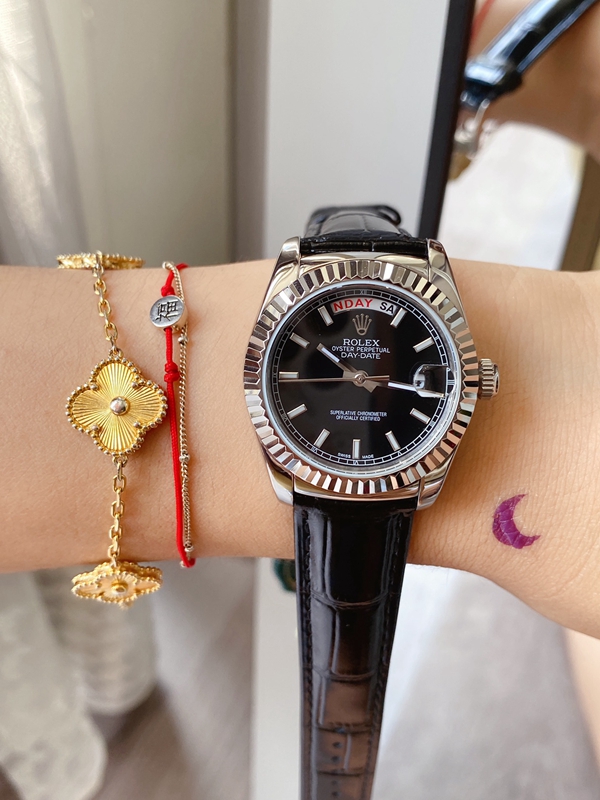 ブランド時計側面デザイン